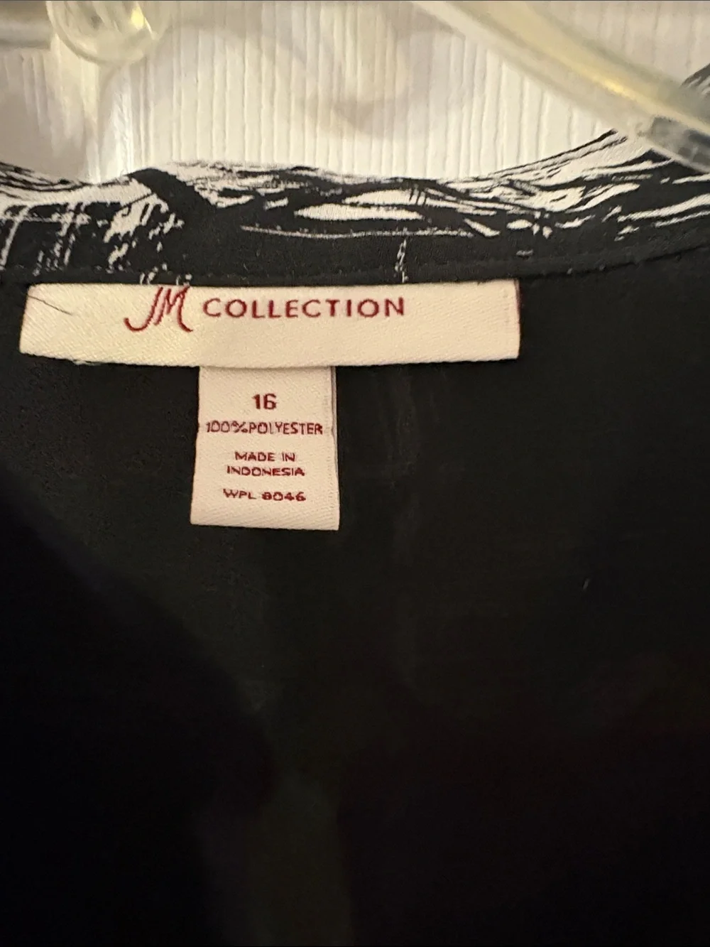 Black & White Patterned Button-Front Women’s Blouse